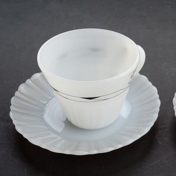 VTG MCM Opal Milk Glass 2 Cups w/Saucers Termocrisa Rare Fire King Pyrex - Picture 6 of 16
